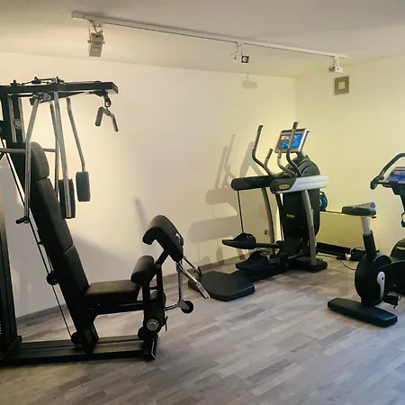 Отель Parkhotel