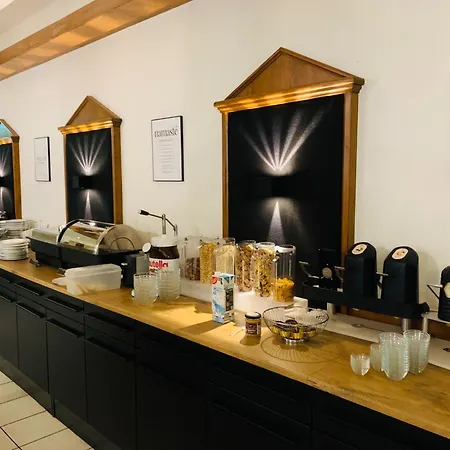 Parkhotel Отель Кам